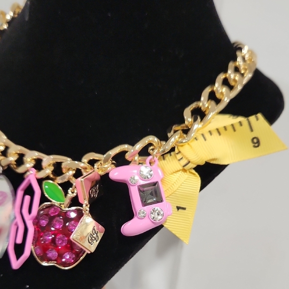 ❤️🔹️BETSEY JOHNSON🔹️beautiful Teacher School Supply Charms 16" Necklace - Picture 6 of 12